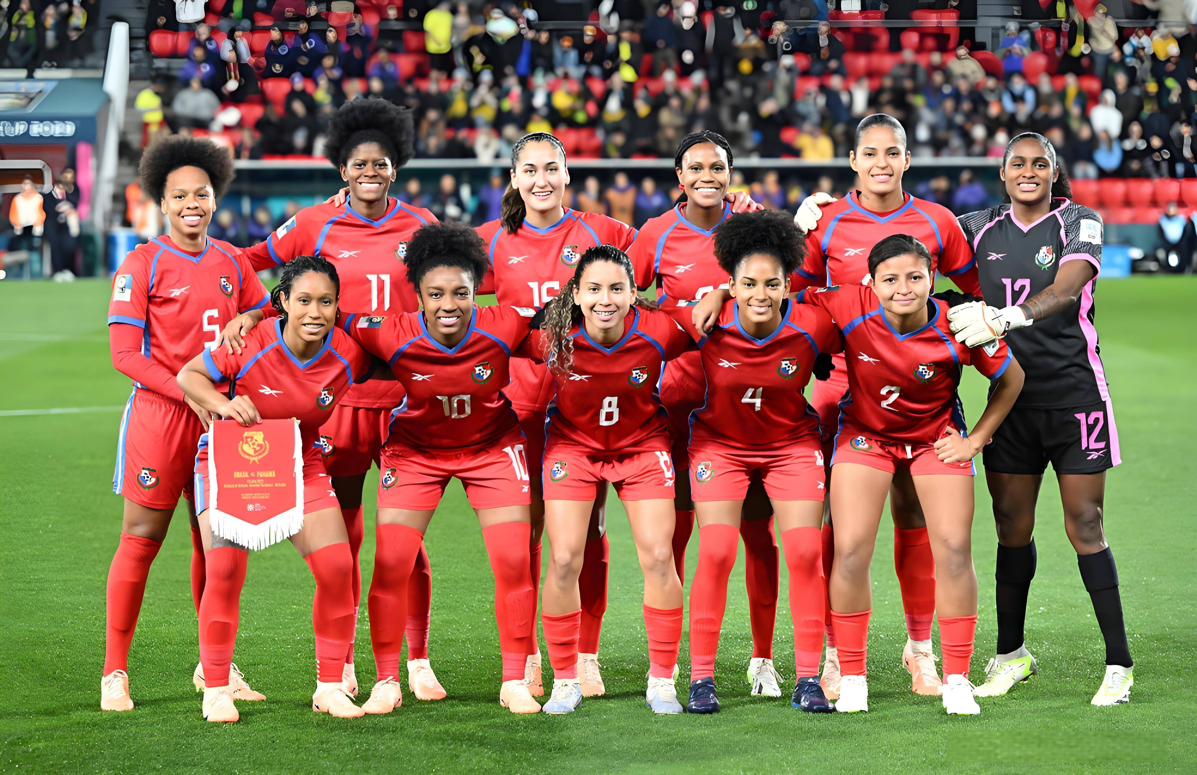 德国女足选手在比赛中发挥出色