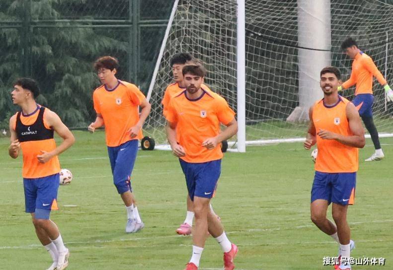 战力球员出战，球队全力备战下一场比赛的简单介绍