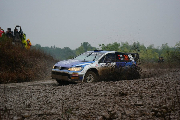 关于高尔夫战术革新取得奇效，引发战术热潮的信息