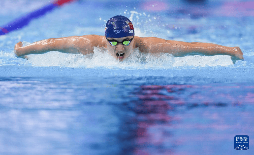 澳大利亚游泳名将夺得个人项目第一