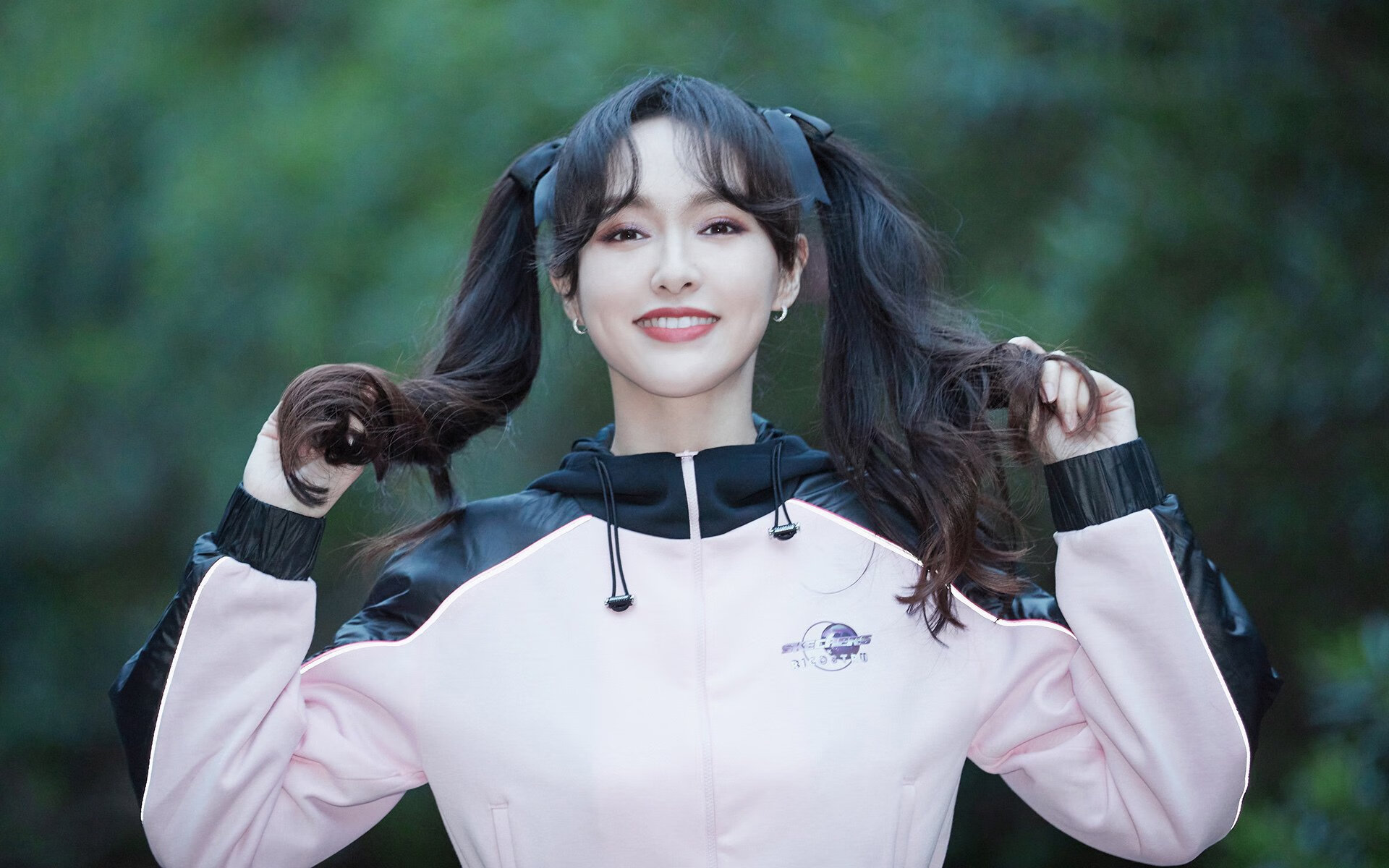 当魔术遇上独行侠,库里的攻防艺术画下唯一胜负手