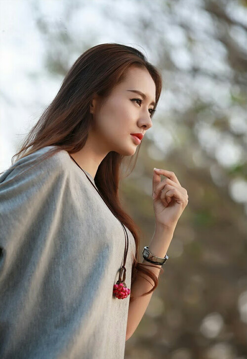 双线战场,从俱乐部硝烟到国家队权杖,富安健洋的接管时刻