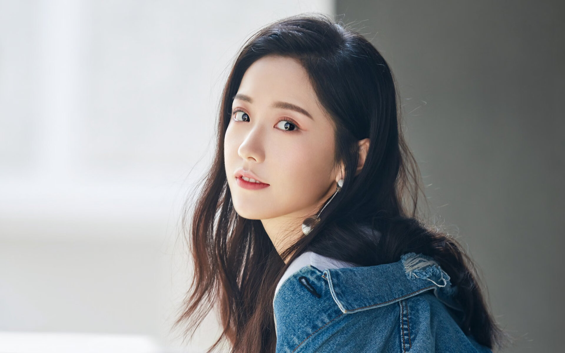 年度焦点之战,当富安健洋筑起叹息之墙,又化身攻城锤