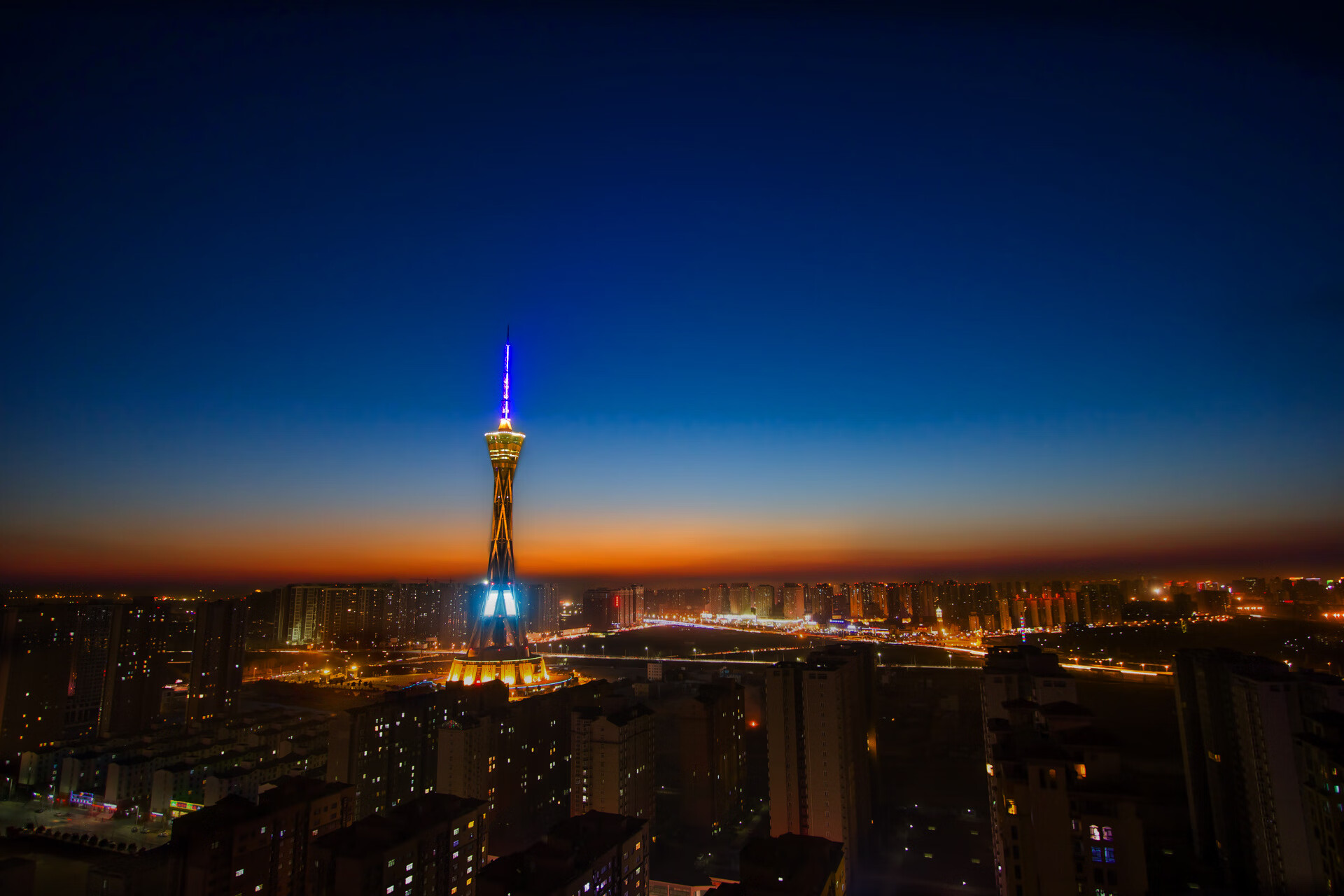 球鞋踏上分岔路，卡塞米罗的爆发与日本队的坚韧加时胜利